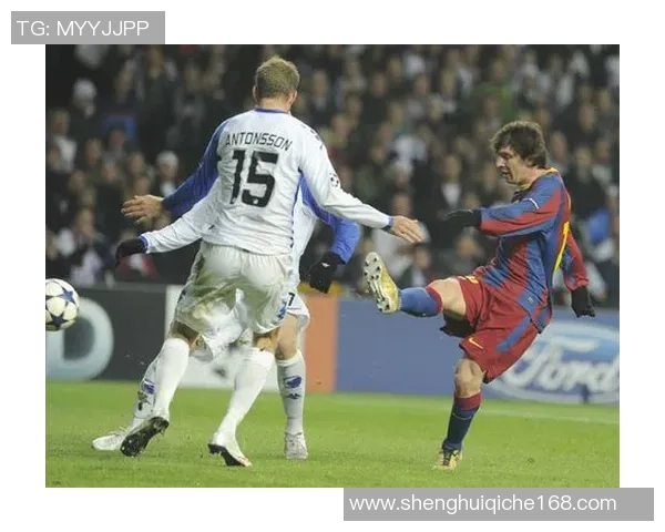 探讨足球明星中哪些球员以右脚射门技艺闻名于世